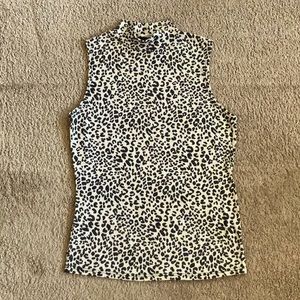 Cheetah print, sleeveless top. Small